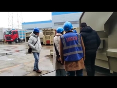 Customers from Vietnam visit the factory to test the vacuum suction truck