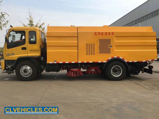 ISUZU FTR 205hp Truck Mounted Street Sweeper 4000L Water Tank 8000L Waste Tank
