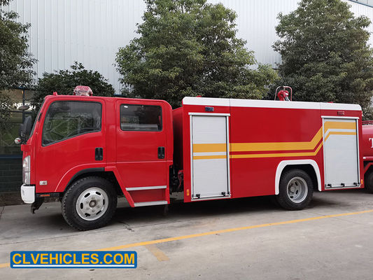 ISUZU ELF 190hp Red Fire Apparatus Trucks With Maximum Load Capacity 3000kg